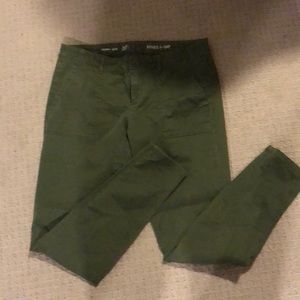Gap chinos